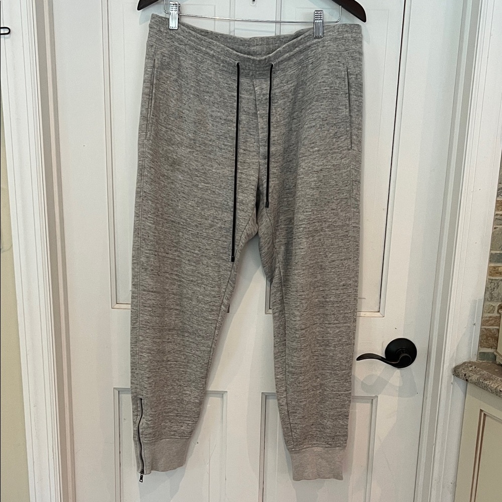 Vince Heather Gray men’s Joggers pant
